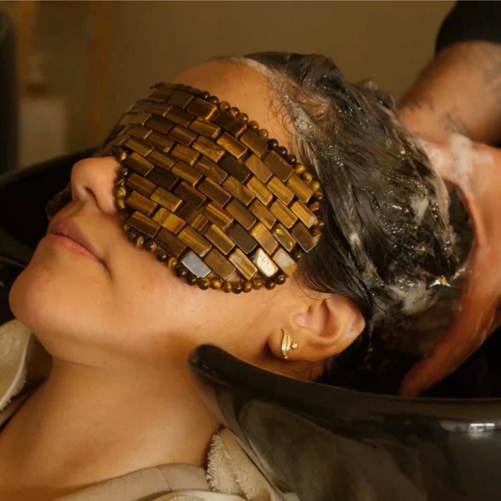 Tempting professional (4)